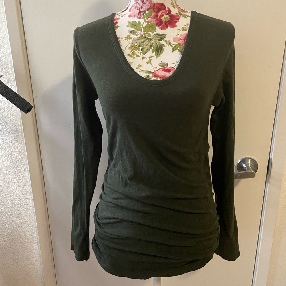 Athleta Ruched Scoop neck Top